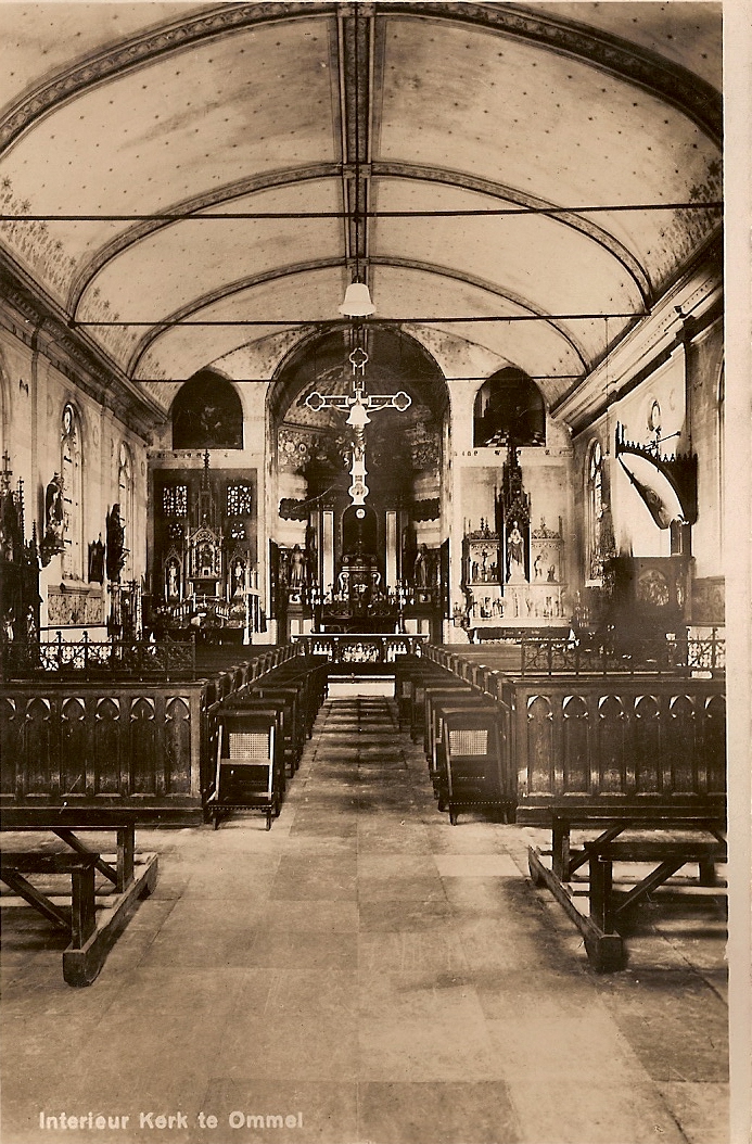 Foto interieur kerk Ommel ~1939
